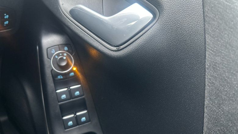 Ford Puma 1.0 EcoBoost Hybrid mHEV Titanium 5dr Petrol Hatchback